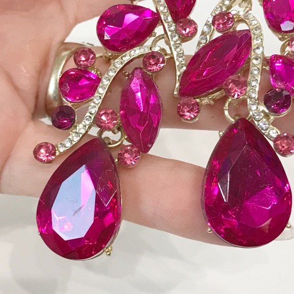 Oversized Statement Crystal Multi Teardrop Cluster Chandelier Dangle Earrings - Picture 5 of 13